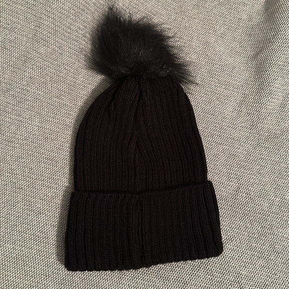 Used beanie - Picture 3 of 3